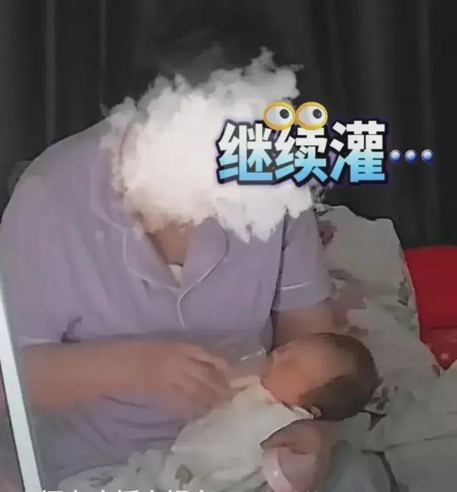 多米体育愤怒！月嫂利用宝妈上厕所时间强行给婴儿灌奶婴儿才9天！(图7)